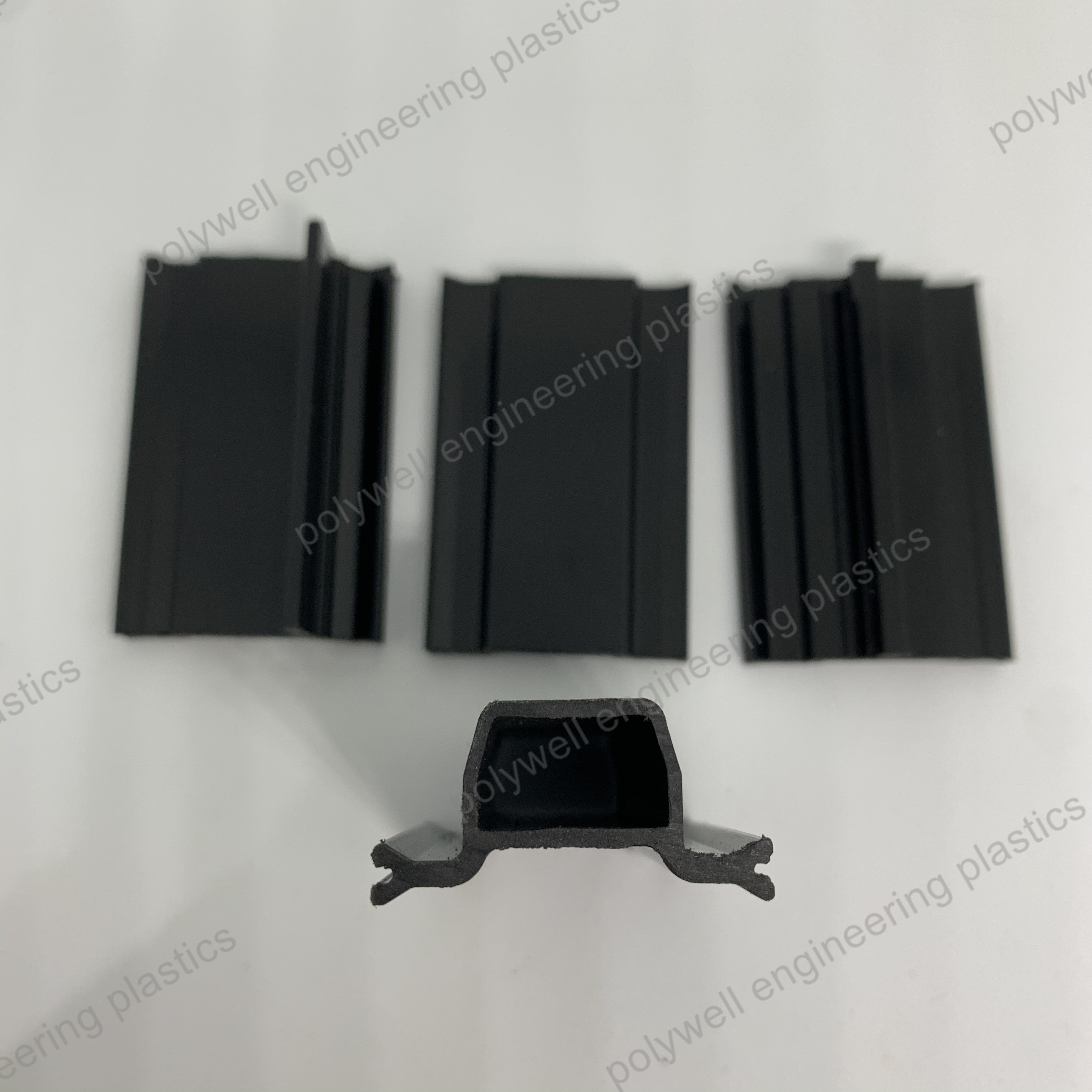 Extrusion Plastic Flat PA66 GF25 Polyamide Thermal Break Strip For Aluminum System Broken Bridge Windows