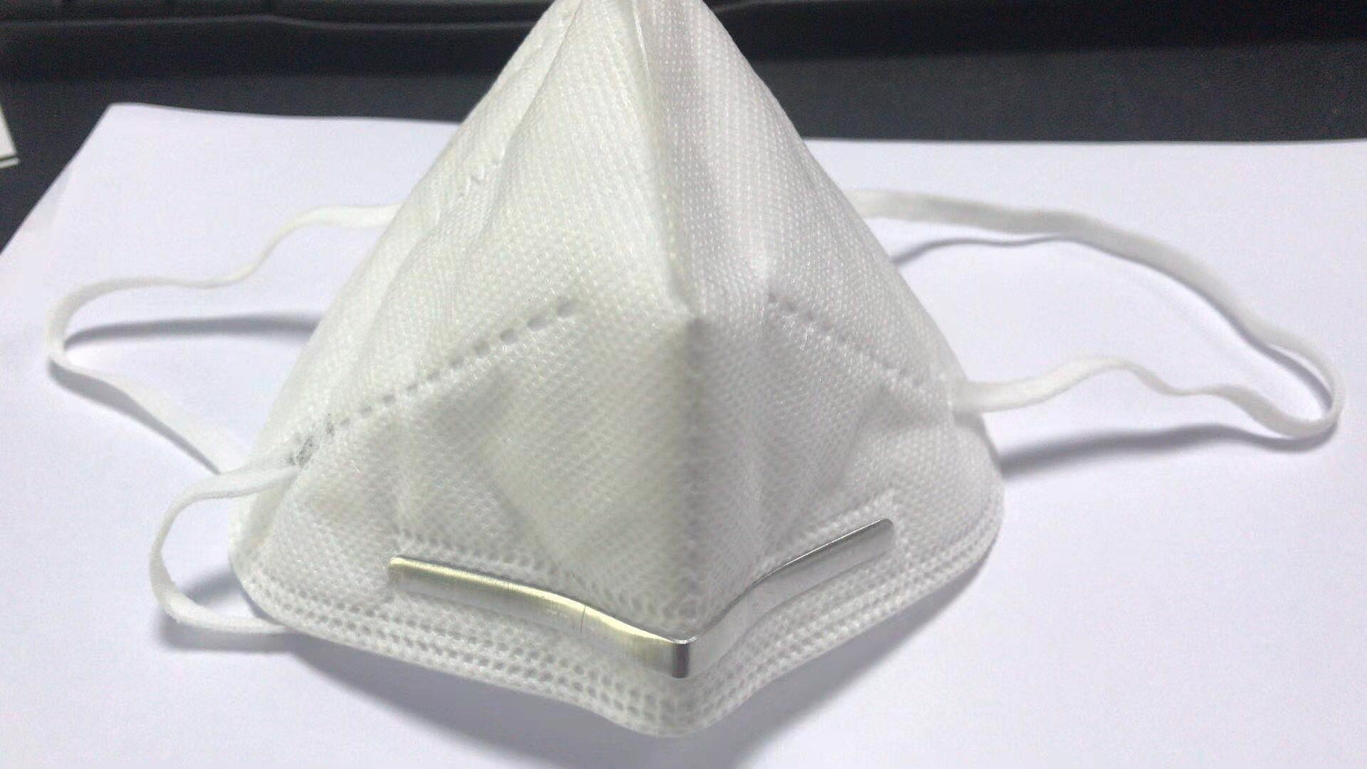 White Foldable KN95 Mask , Disposable Earloop Face Masks