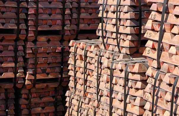Red Satisfactory Copper Ingot With Smooth Surface For Chemical Industry