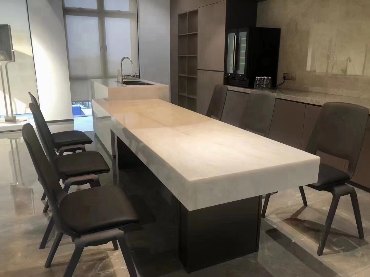 Backlit Royal White Onyx Marble Slab for Customizable Table Countertop and Wall Panel