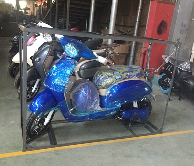 60V Lithium Battery Electric Scooter Motorcycle 1500W 2000W Two wheel For Adults
