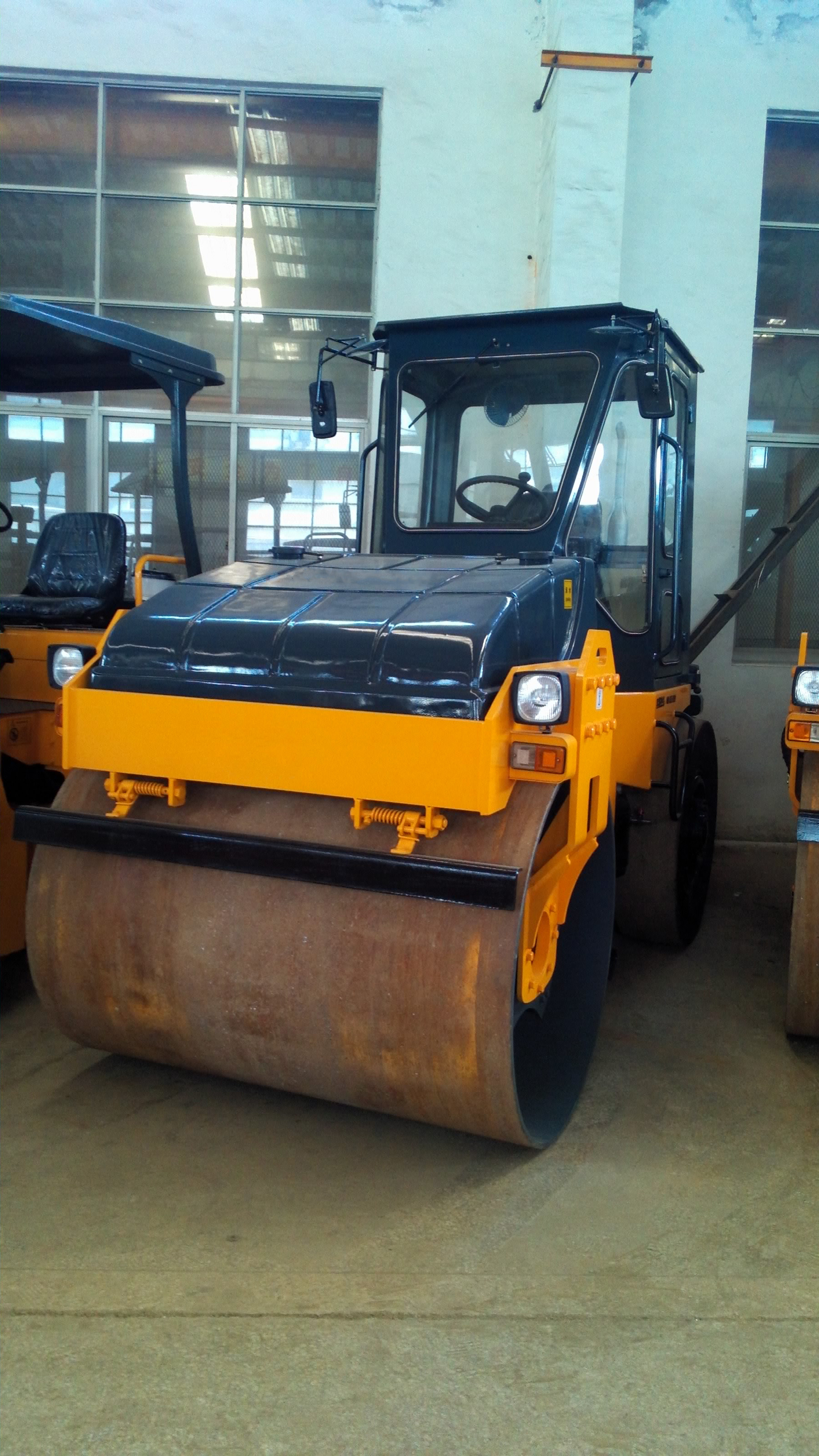 42 Kw Road Construction Equipment YZ6C 6 Ton Hydraulic Steering Road Roller Compactor Single Drum Vibratory