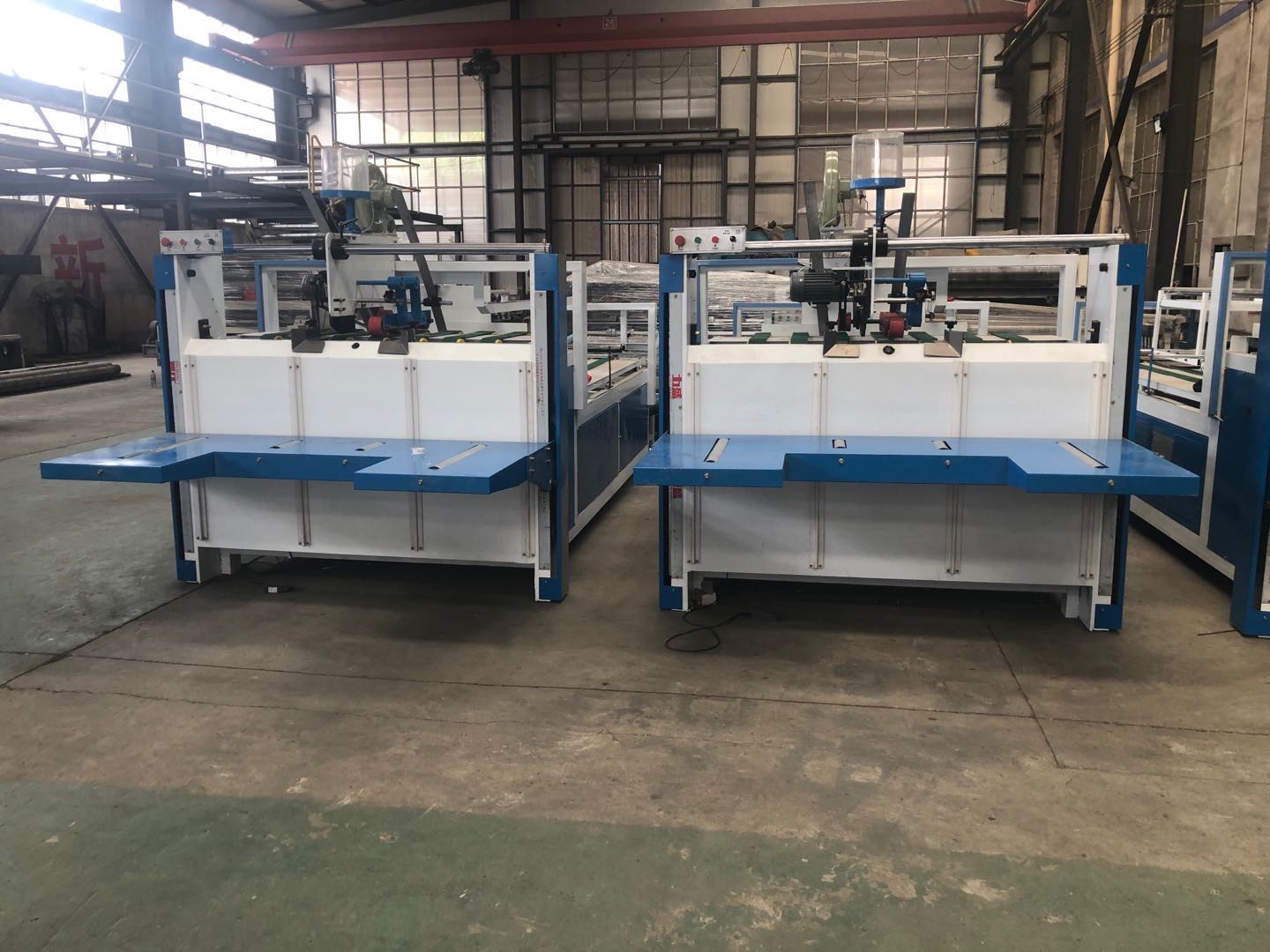 ZXJ2600 Semi Auto Flexo Folder Gluer Machine , Folding Gluing Machine Stable