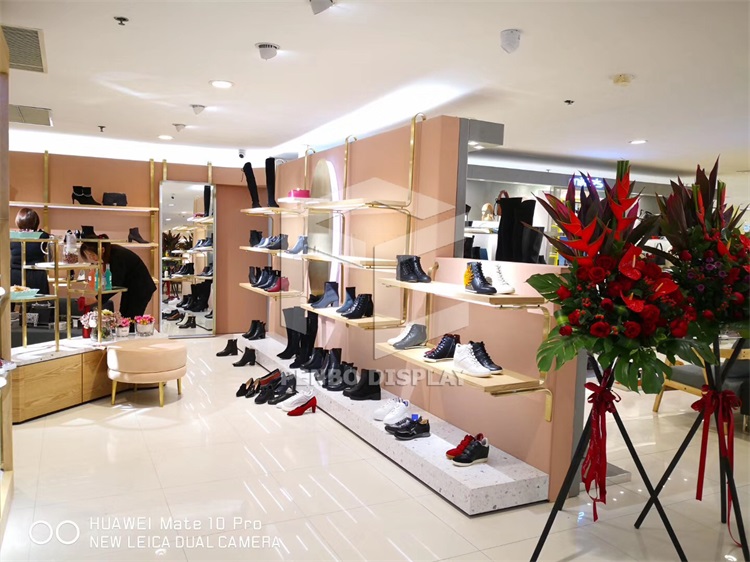 Metal Halide Shoe Display Racks For Shop 20mm Thick MDF Baking Paint Finished