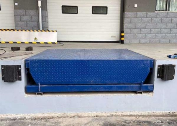 Quality 8000KG Loading Dock Ramp Electric Dock Leveler For Loading And Unloading From Container for sale