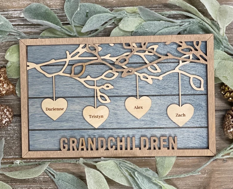 Family Tree Personalized Christmas Wooden Gift Family Names Gift Hanging Hearts