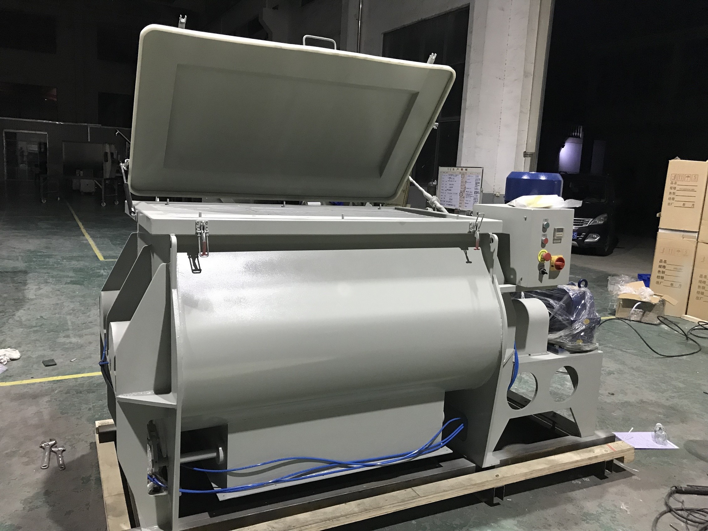 Carbon Steel Double Shaft Paddle Mixer Machine Open - Type Discharging Hole