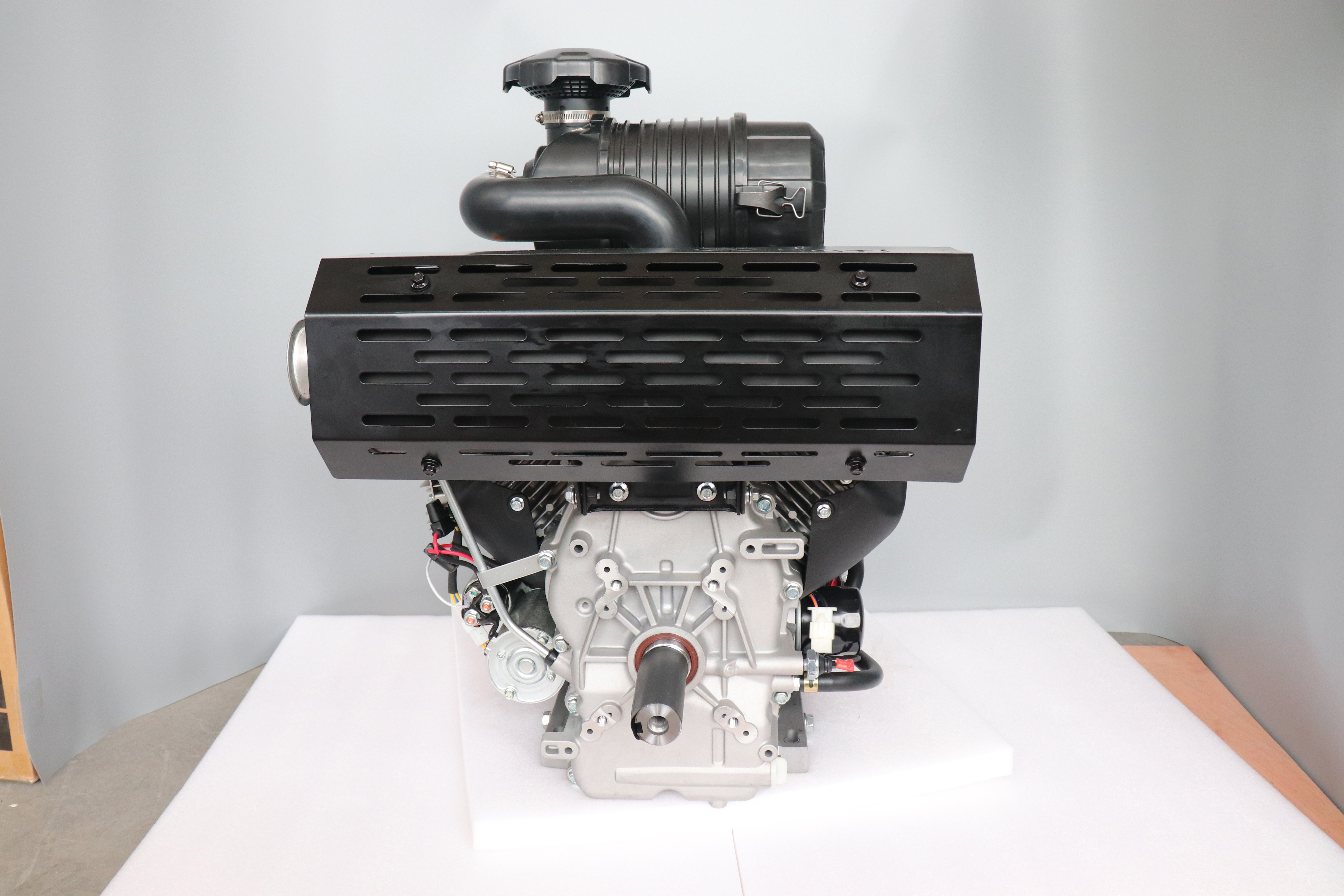 High Speed OHV V-twin 4 Stroke 24hp 27hp 35hp Forced Cooling Gasoline Engine for Motor
