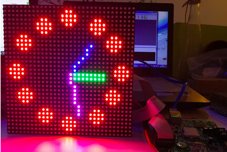 SMD2727 Outdoor Led Display Screen Dot Matrix Displays P3 P5 P7.8 P10