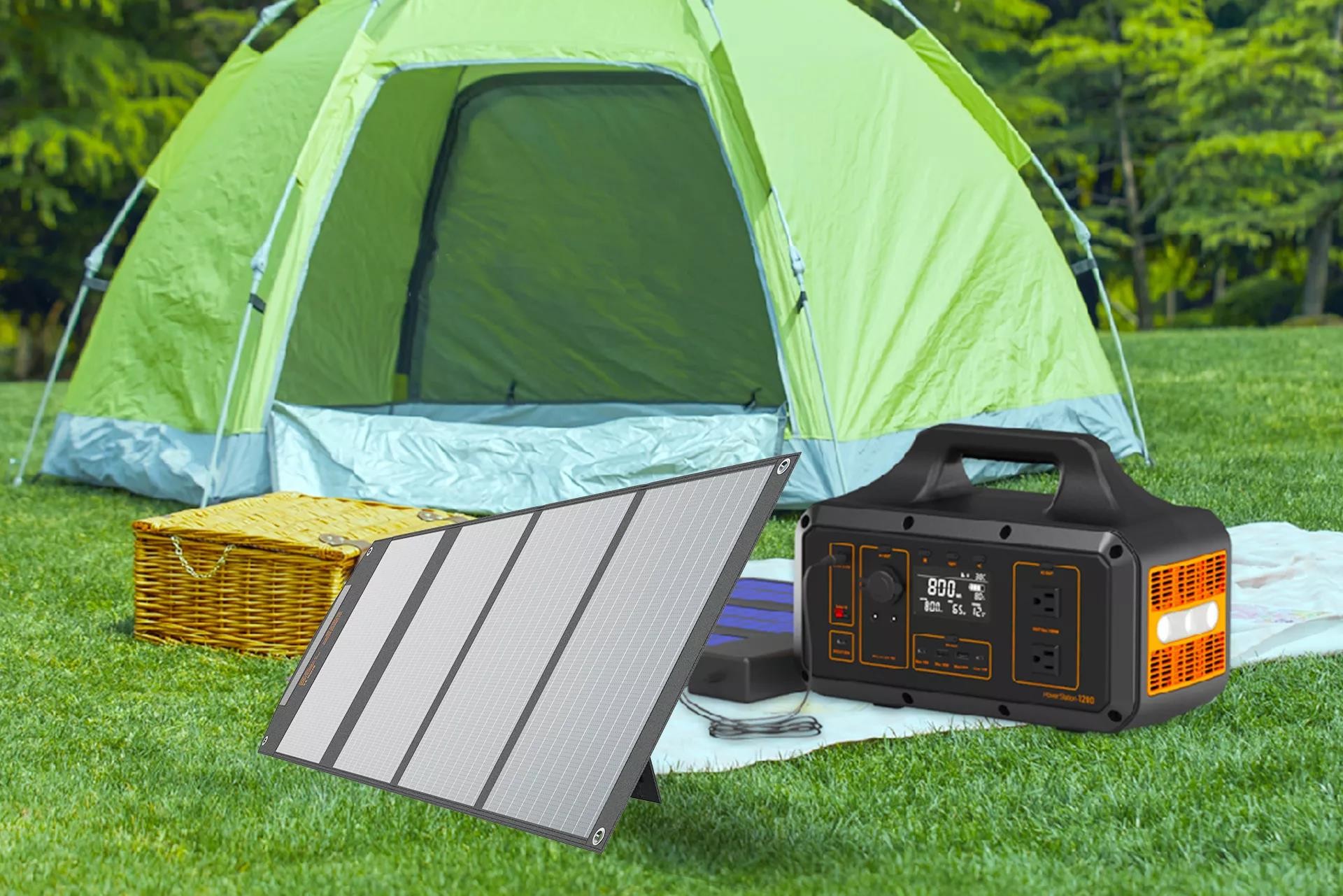 Splash Proof 100w 200w 18V Portable Folding Solar Panels For Camping