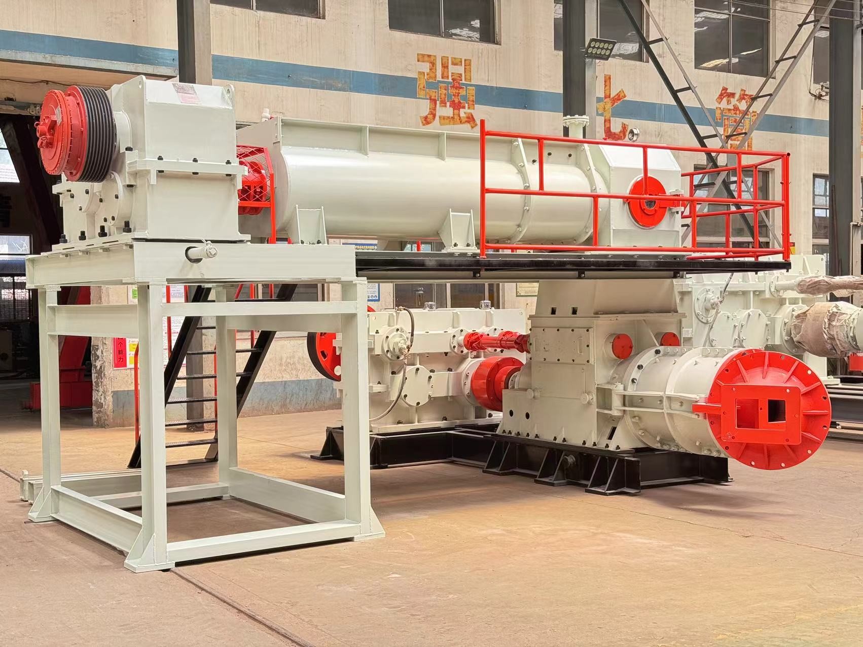 200-450kw Clay Bricks Making Machine Automatic Double Stage Vacuum Extruder For Pressure Extrusion