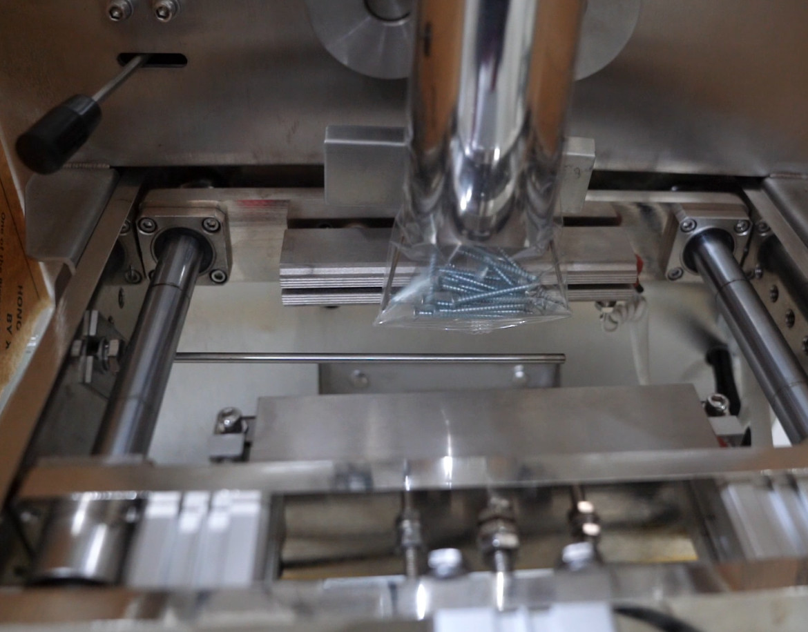 PLC Screw Counting Packing Machine Eccentric Wheel Counting Packaging Machine