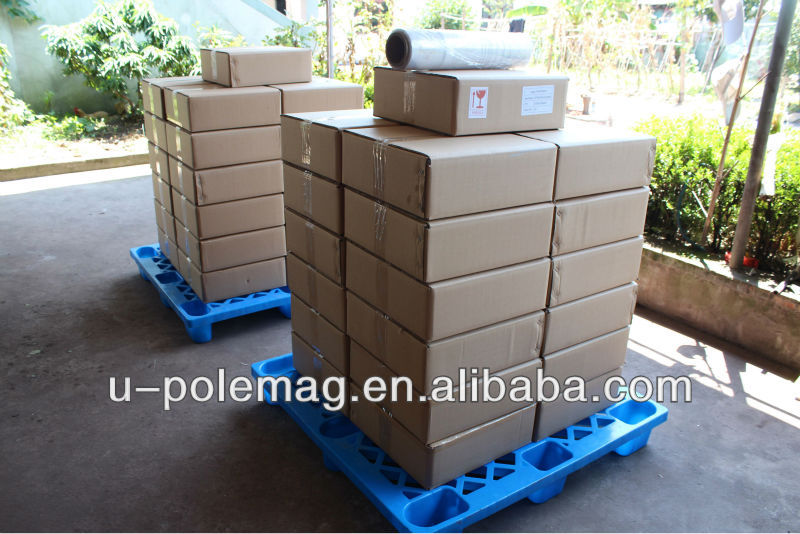 Permanent Ferrite Ring Magnet with Precise Tolerance of /-0.05mm Outer Diameter 120mm