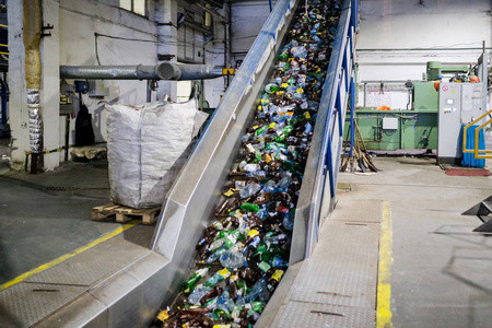Waste PET Plastic Bottle Recycling Machine Plant Plastic Crusher Washing Line
