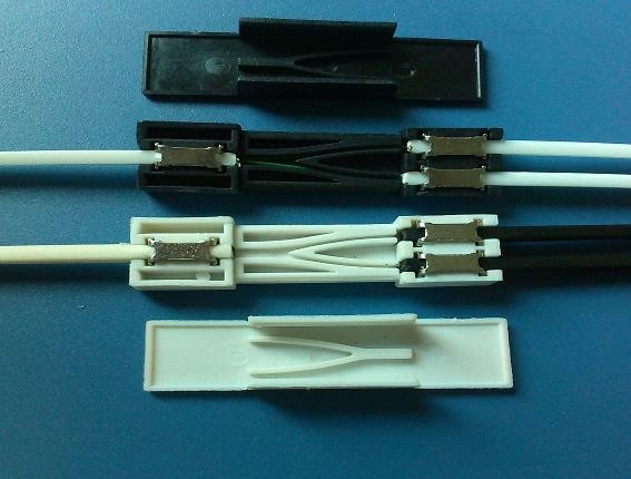 Y Type Ftth Termination Box , Outdoor Fiber Termination Box Easy To Use