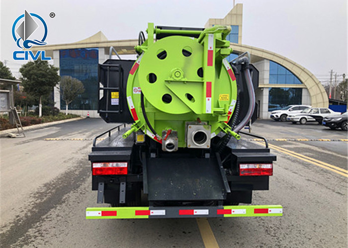 Light Dongfeng Truck Chassis 6m3 Cleaning Sewage Suction Truck / Fecel Suction Truck / Special Cleeaning Vehicle