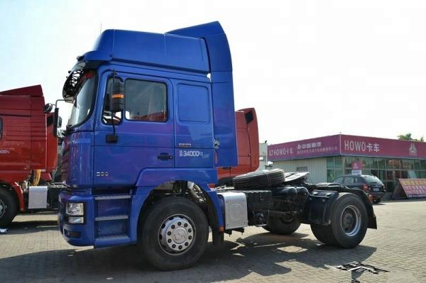 German ZF8098 Steering 4x2 Tractor Unit , Commercial Truck Trailer 3600mm Wheel