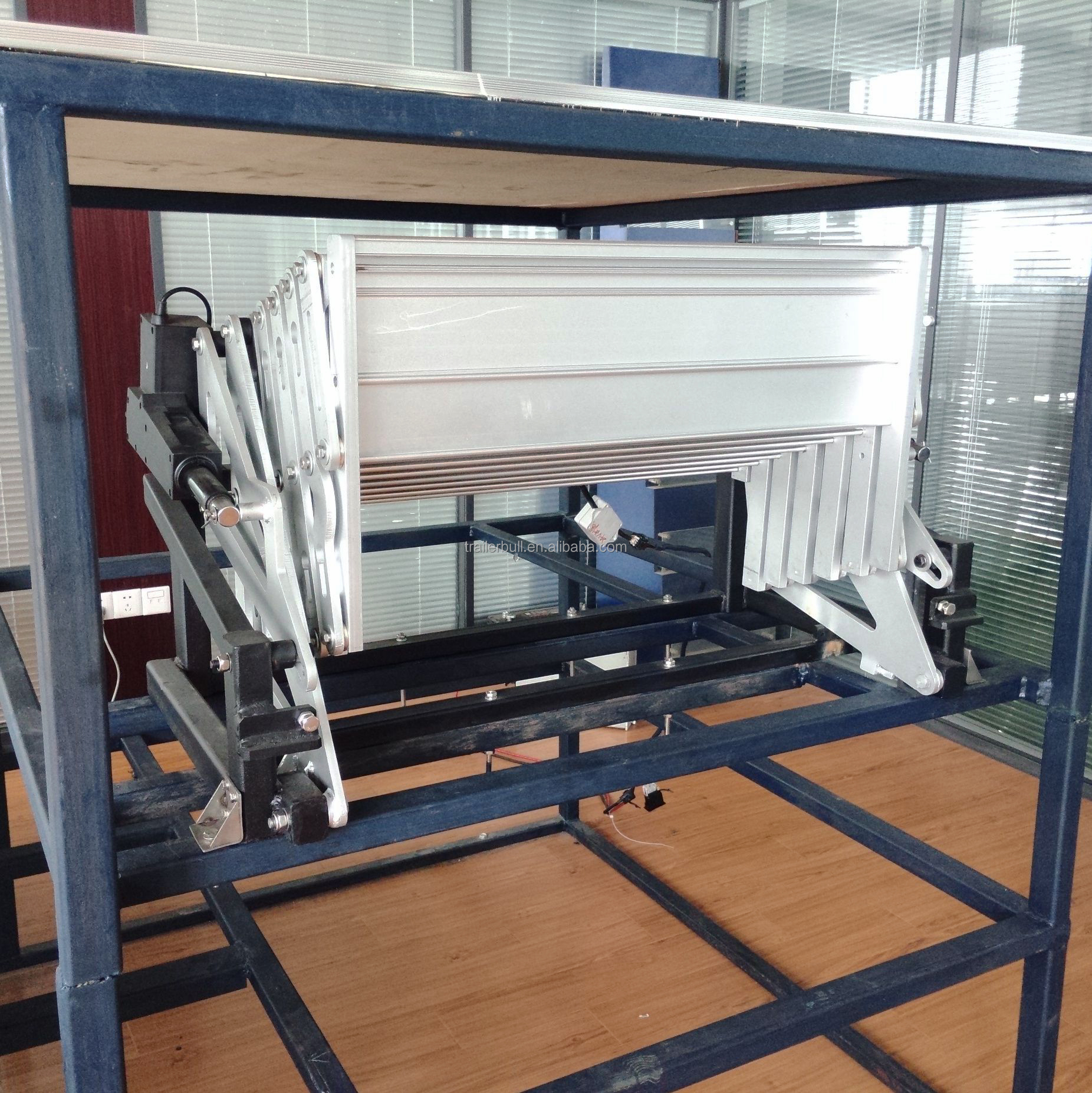 Powder Coated Aluminum Alloy Electric Swing Motorhome Stairs 6 Steps 1350mm Floor Height