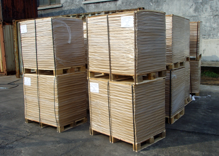 Self Adhesive Sticker Converting Cast Coated Glossy Paper Wood Pulp Material