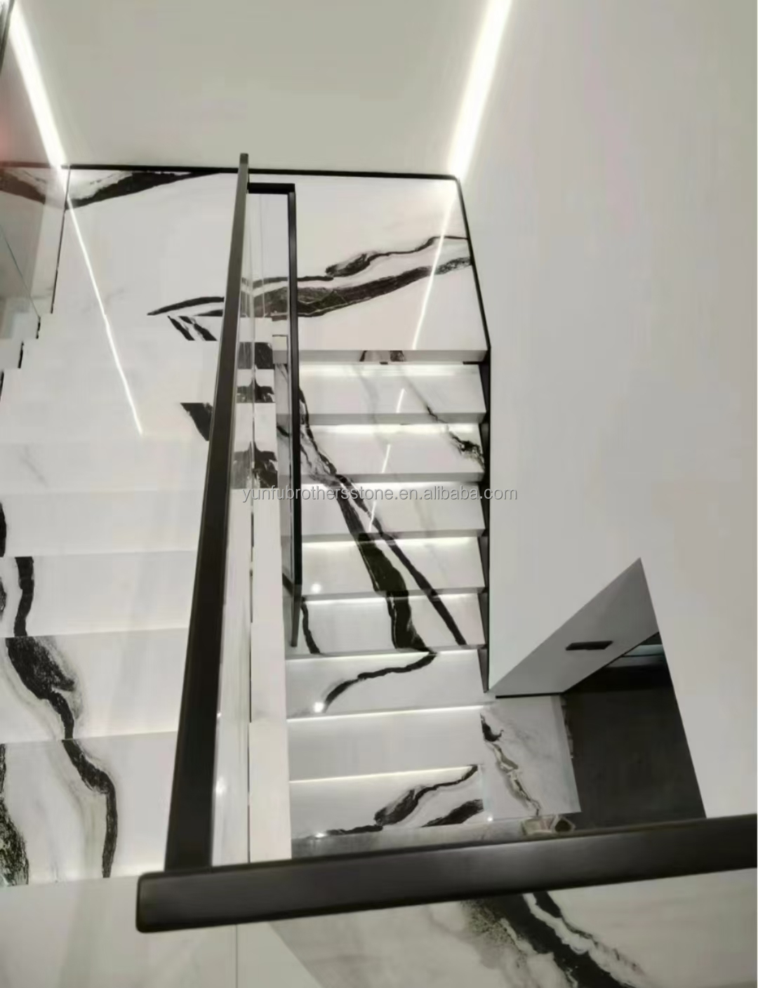 Bookmatched Panda White Marble Stair for Modern Interior Design in Professional Hotel