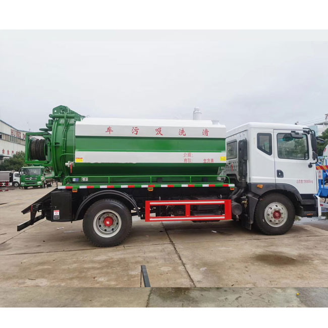 Customized DONGFENG D9 8000 Litets 10000 Liters Vacuum Truck Sewage Suction With High Pressure Cleaning Water Tanker