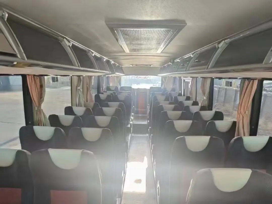 Second Hand Tourist Bus Weichai Engine 12 Meters Double Doors 50 Seats AC Used Foton BJ6122