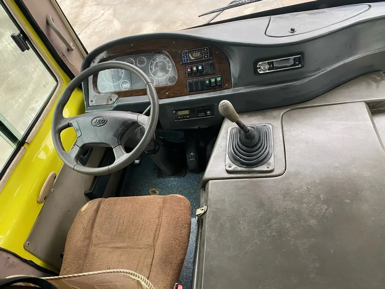 2nd Hand Bus Used City Bus Used Ankai Bus HK6739 25seats Double Doors Front Engine