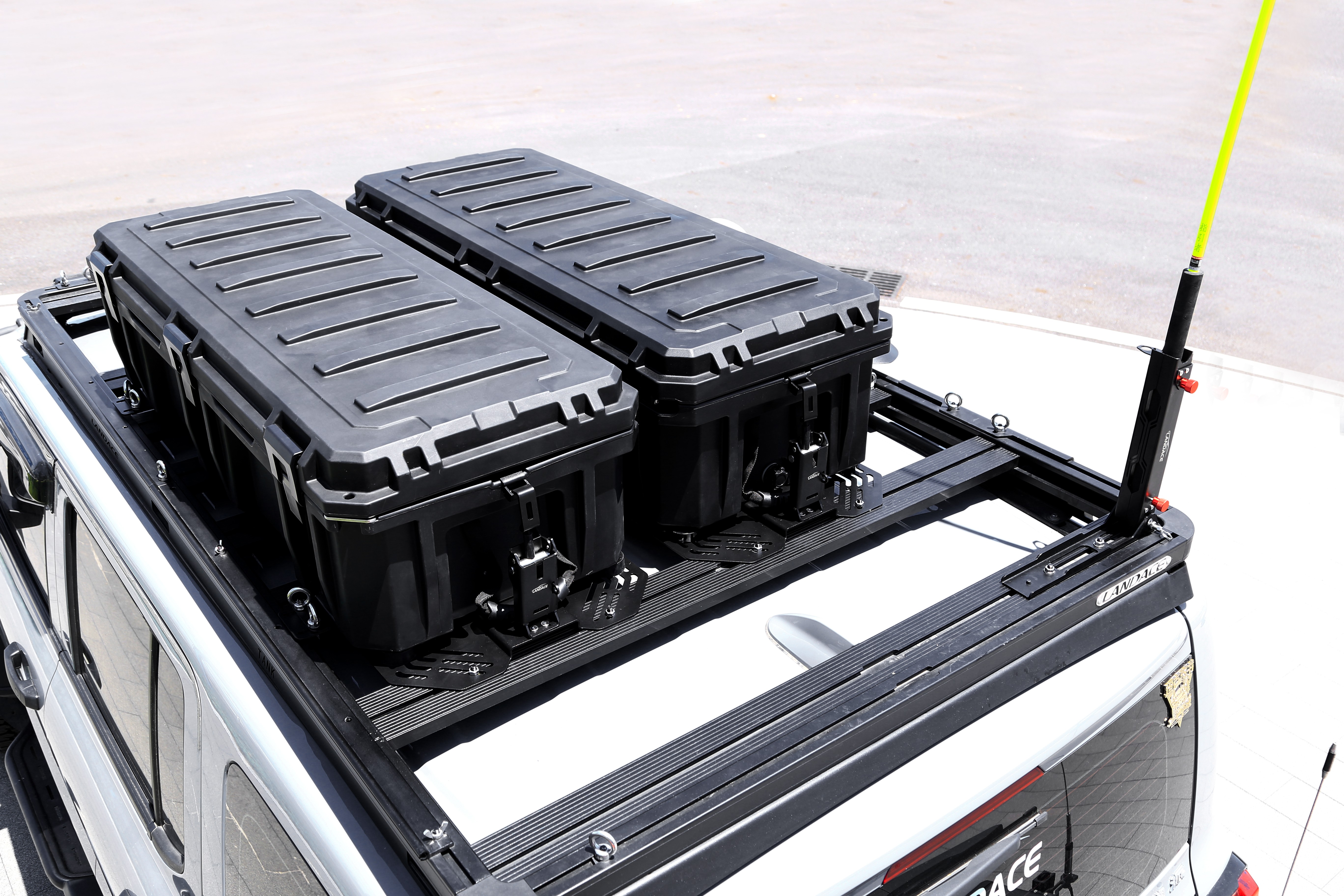 Green Rooftop Cargo Carrier Luggage Roof Rack Box OEM ODM