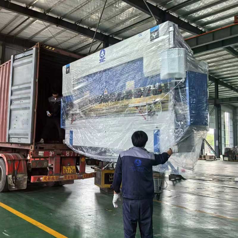40Tons 3200mm CNC TP10S Hydraulic Press Brakes For Metal Sheet Folding Bending Angle Adjust