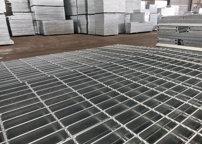 Chemical Plant Galvanised Floor Grating Anti Skid Pressure Resistance Welding