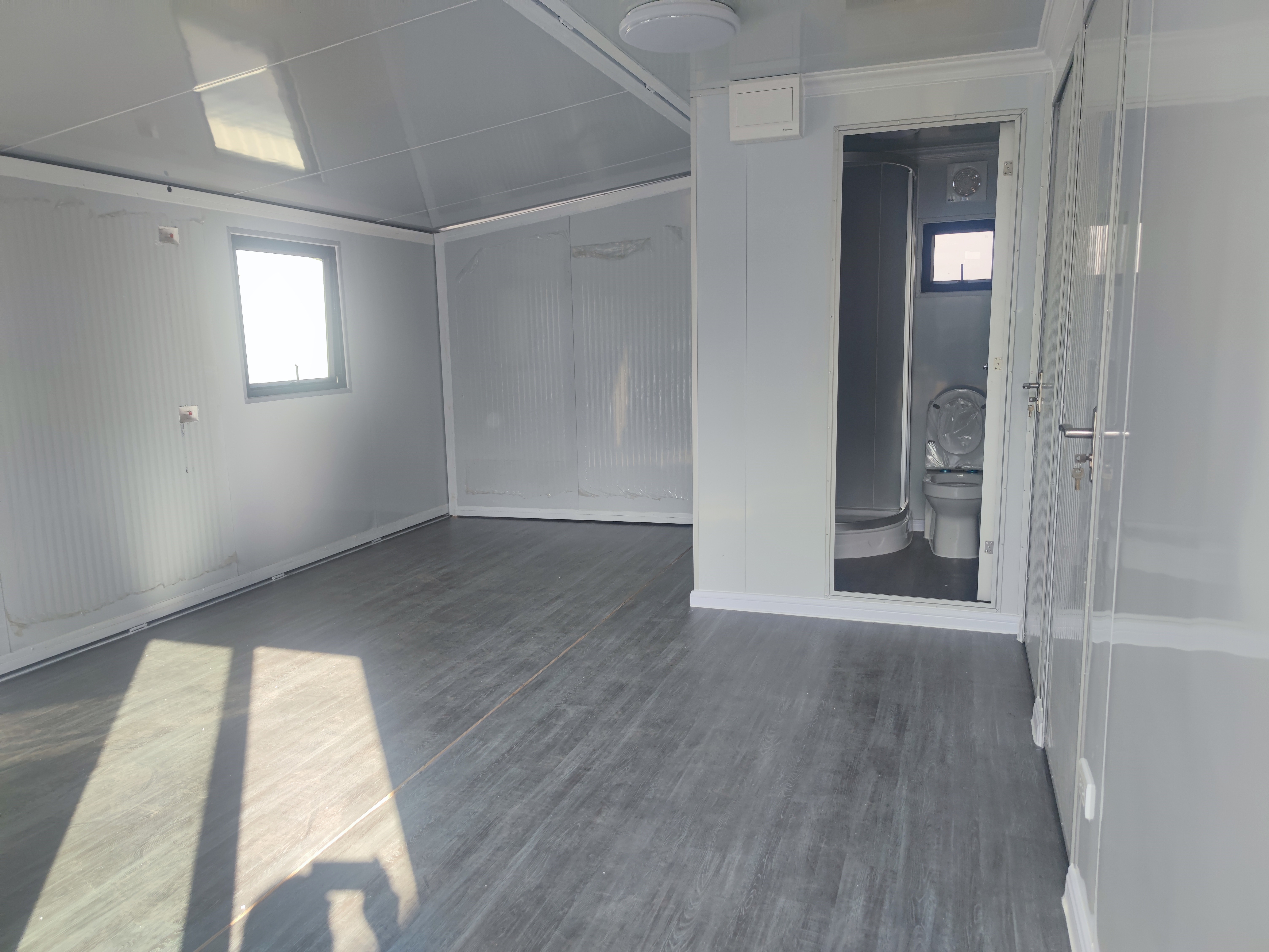 Tiny 40ft Expandable Container Home Assembled 3 Bedroom Prefab House