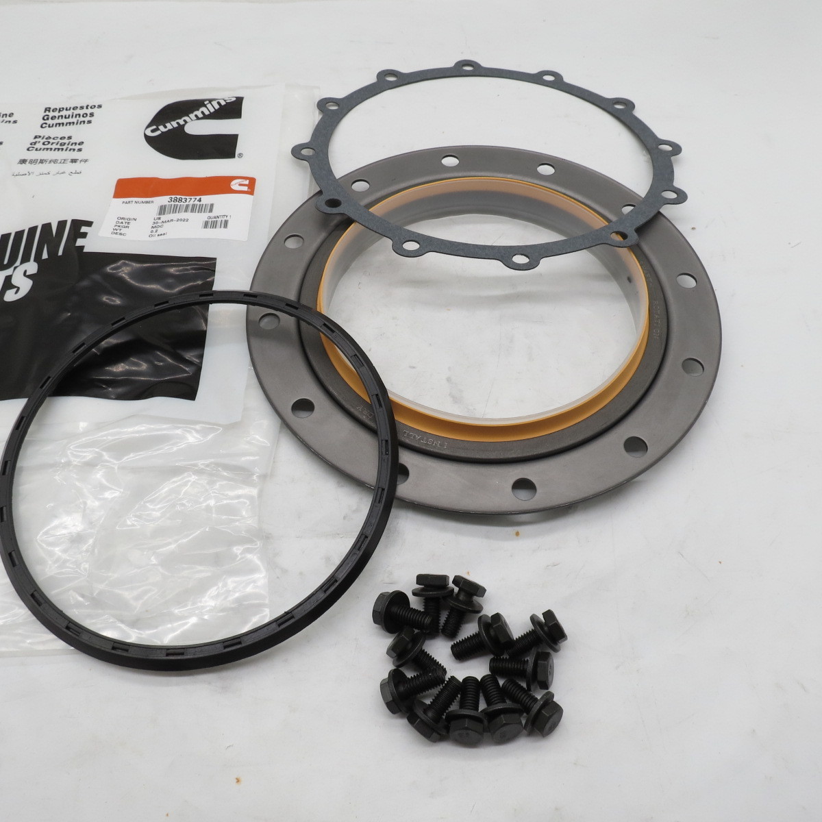 6CT Water Mixer Truck Crank Shaft Rear Oil Seal 3883774