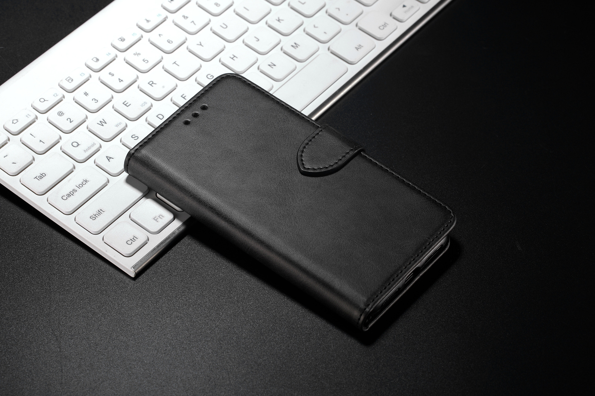 0.07kg Luxury Design Style Flip Leather Phone Case for Iphone 14 Smartphone Full Cover