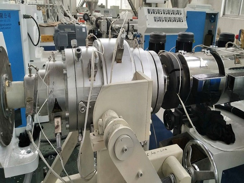 Plastic HDPE Pipe Hollow Tube Production Making Machine Extrusion Line