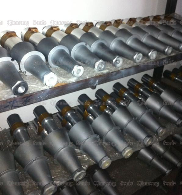 Dumbbell Double Tultrasonic Ceramic Transducer With 50mm Diameter For Welding Machine