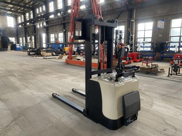 Electronic Steering Lightweight AC Drive Walking Electric Reach Forklift 1500 KG