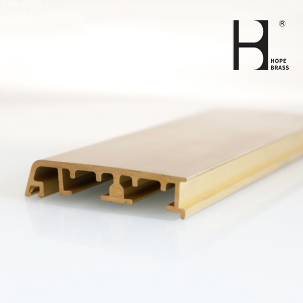 Aging Resistant 62% Cu Brass Door Frame With Smooth Surface
