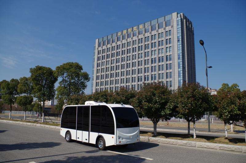 12 Seats Autonomous Shuttle Bus , City Self Driving Bus With Satellite Mapped Route