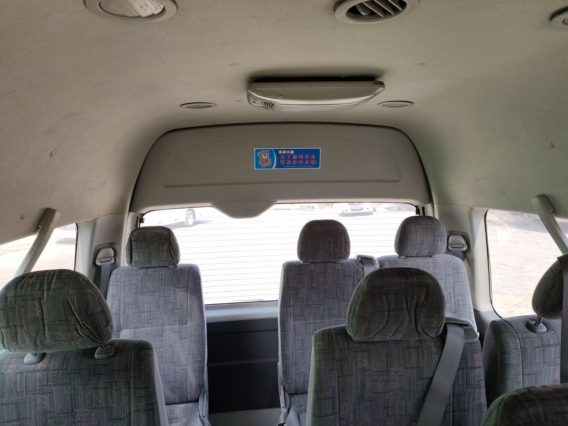 Japanese Used Buses Hiace 13 - 15seater Gasoline Engine Left Steering Toyota Brand