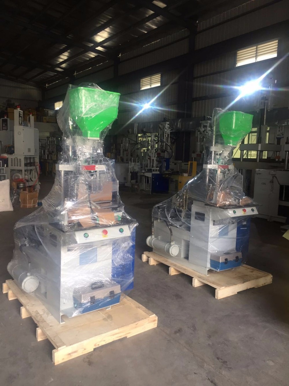 High Precision 15 Ton injection Molding Machine Vertical For USB/MICRO Connector