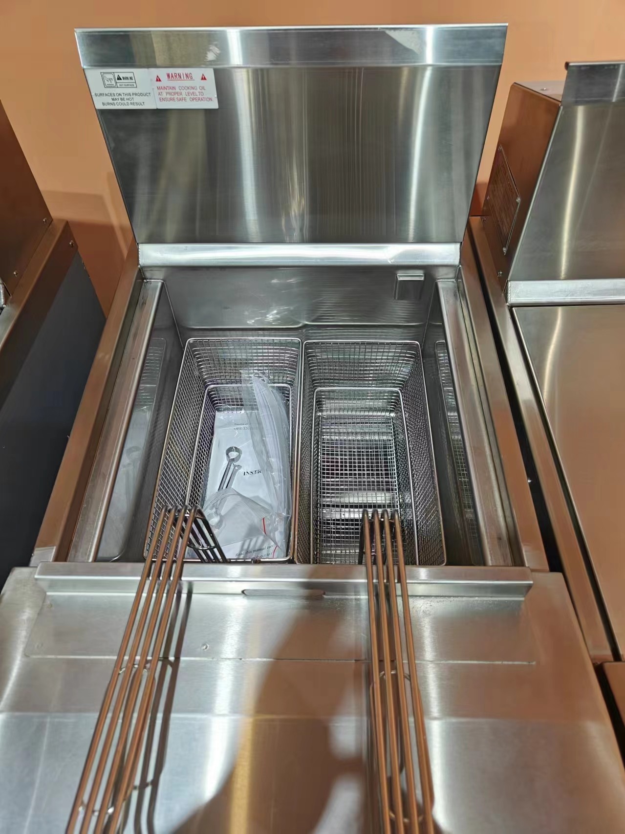 Gas Heating 220V Digital Computer Panel One Pot Two Baskets Open Deep Fryer