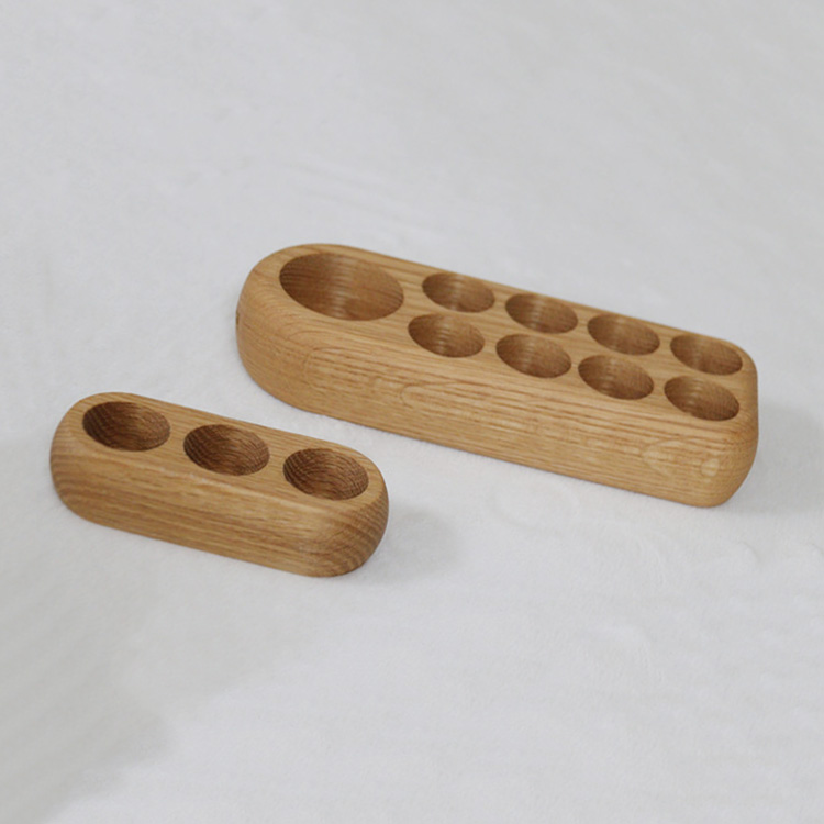 Newest Wood Essential Oil Bottle Display Stand Customized Wood base Solid Wood Oval shape Holder