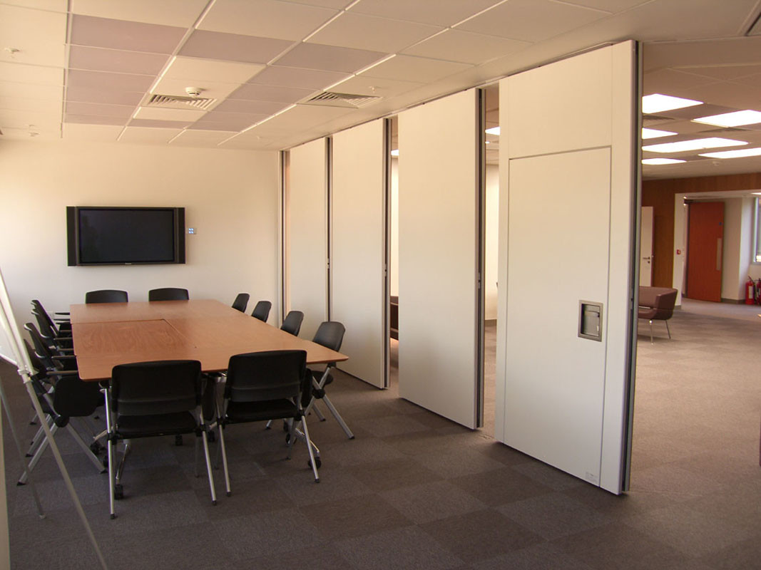 Room Hotel Doors Soundproof Banquet Sliding Folding Partition MDF With Melamine