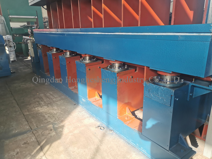Rubber Tread Vulcanizing Tyre Moulding Machine