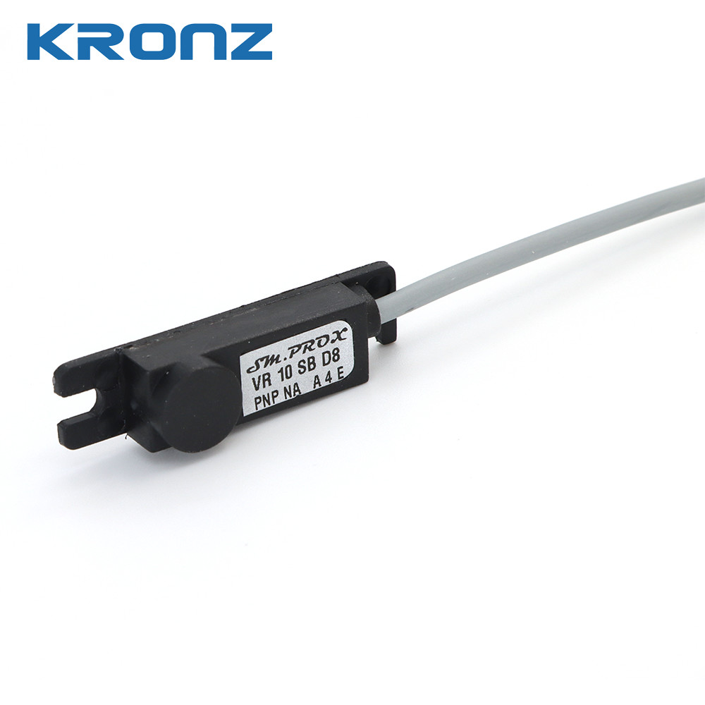  Bracket Version Inductive Sensors Long Distance 8mm Cable Output Manufactures