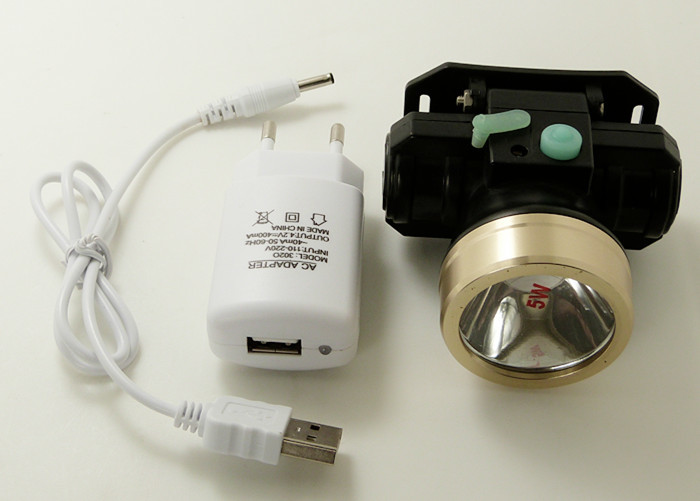 Compact Design USB Li Ion Battery Charger 4.2V With USB Cable 12 Months Warranty