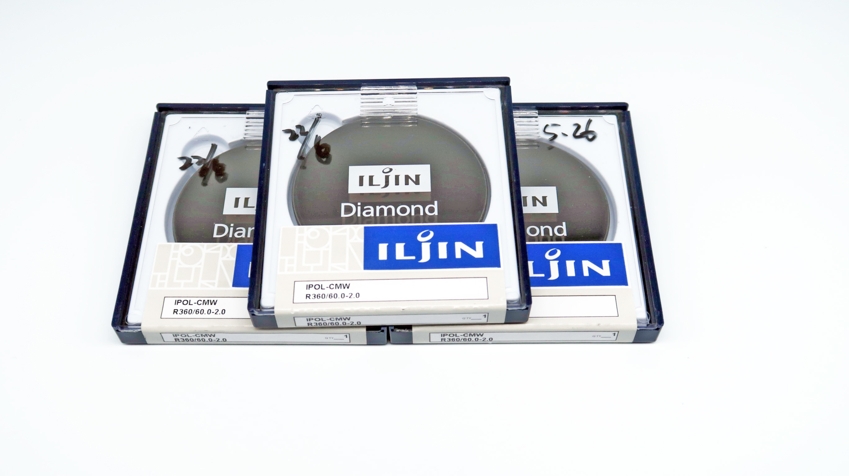 ILJIN Polycrystalline Diamond Blanks Middle Grindability For Wooden Cutting Tools