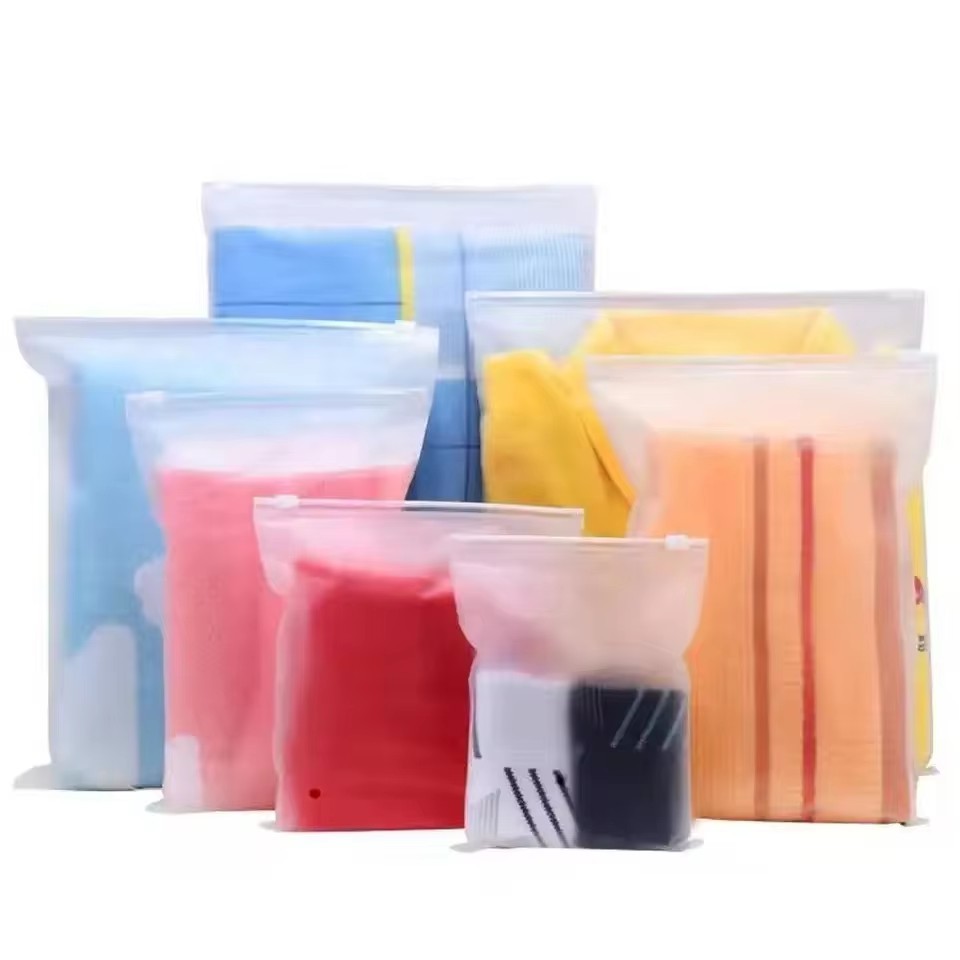 Moisture Resistant Clear Plastic Zipper Pouch For Shoes Clothing Protects Against Dust