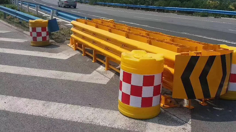Highway Guardrail And Accessories Anti Corrosion Roadway Safety