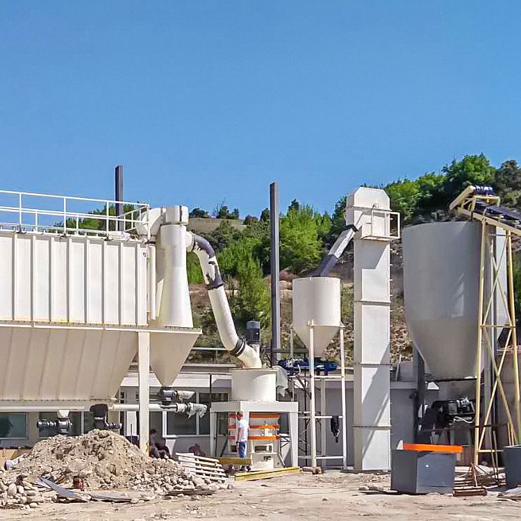 Spodumene Superfine Micro Powder Grinding Mill YGM Raymond Roller
